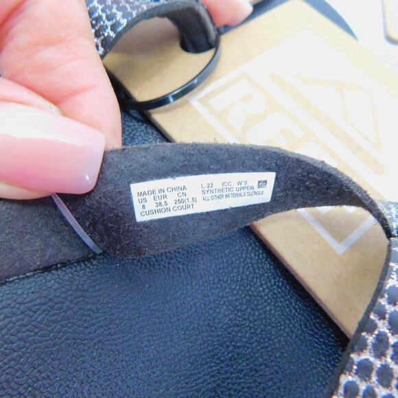 Reef Cushion Court Women's Snake Print Black Sassy Flip Flops Size 8 New - Picture 9 of 9